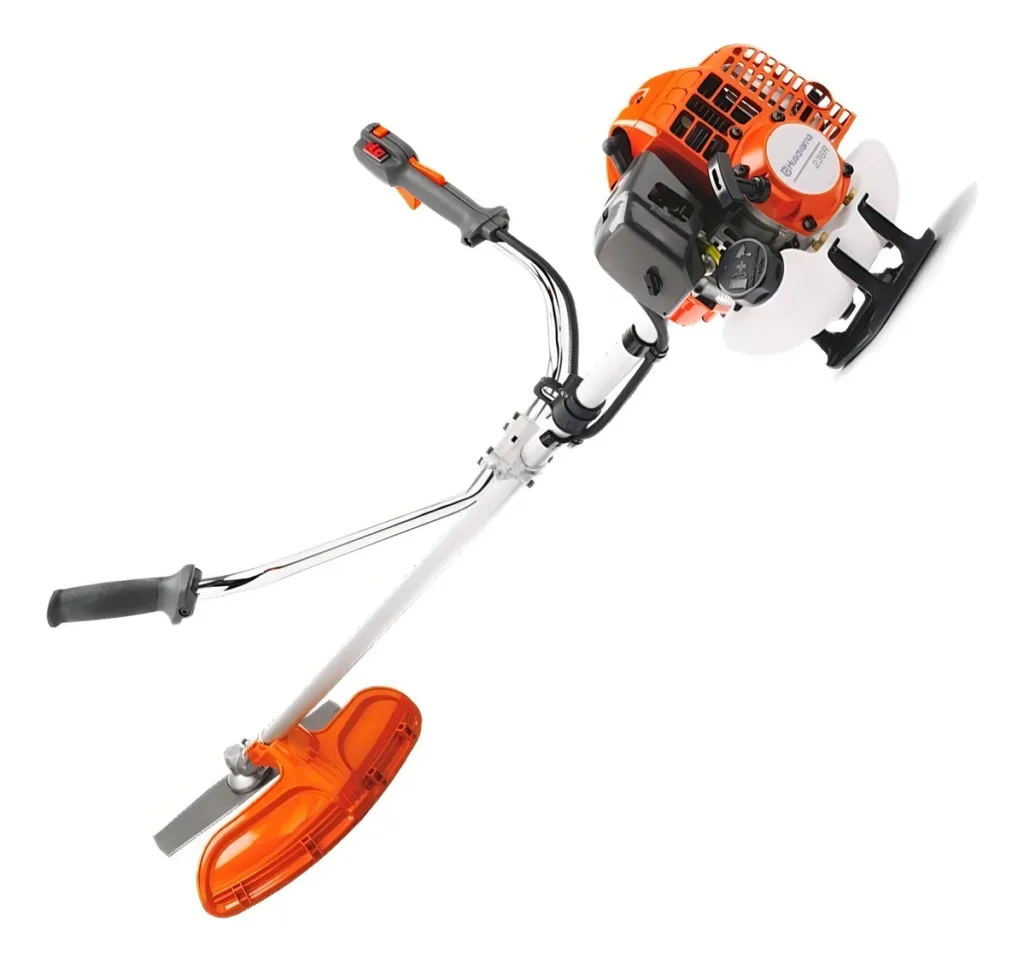 Husqvarna 236 vs Stihl FS 220